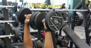 Mana Yang Lebih Baik untuk Pemula: Kettlebell atau Dumbbell? Fungsi, Manfaat, dan Tips Memilih